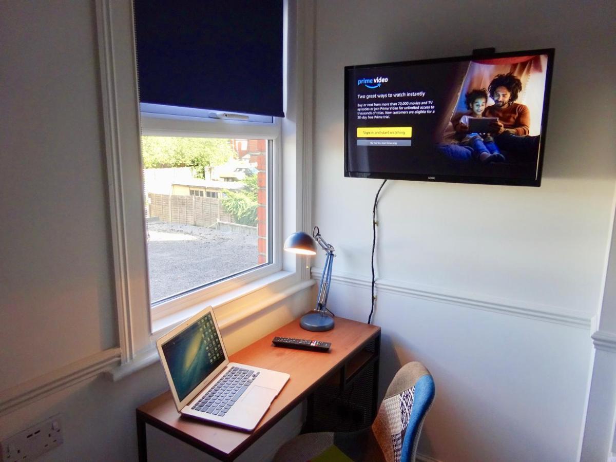 Reading Serviced Rooms ภายนอก รูปภาพ