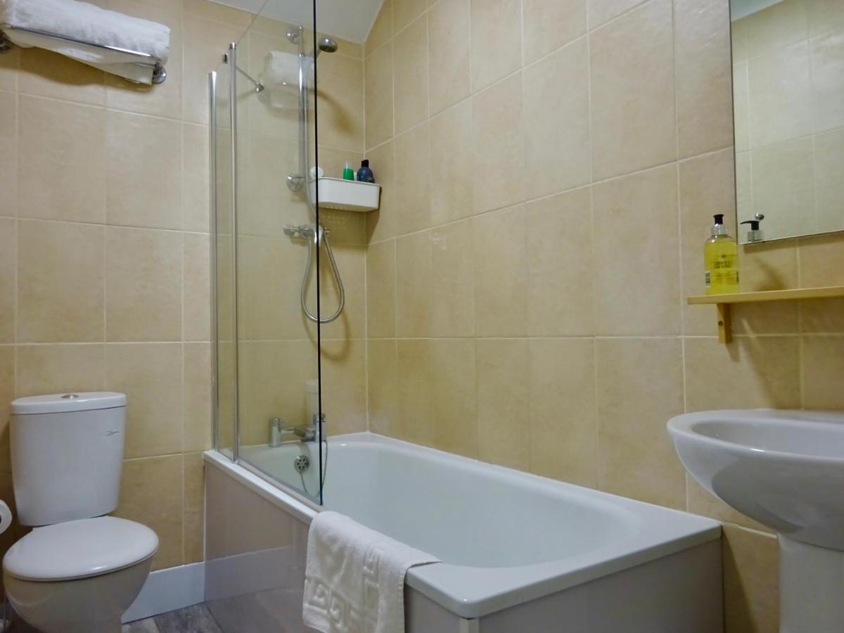 Reading Serviced Rooms ภายนอก รูปภาพ
